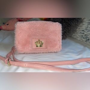 ‘Juicy Couture’ Pink Fuzzy Crossbody Purse!